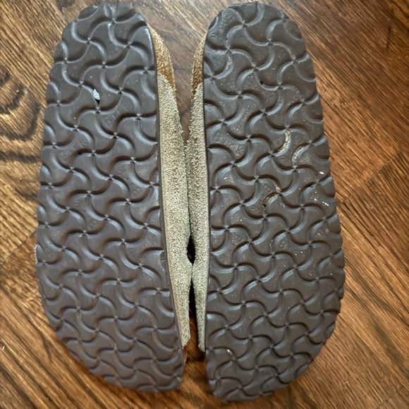 Birkenstock Arizona Beige Double Strap Sandals - Picture 2 of 4